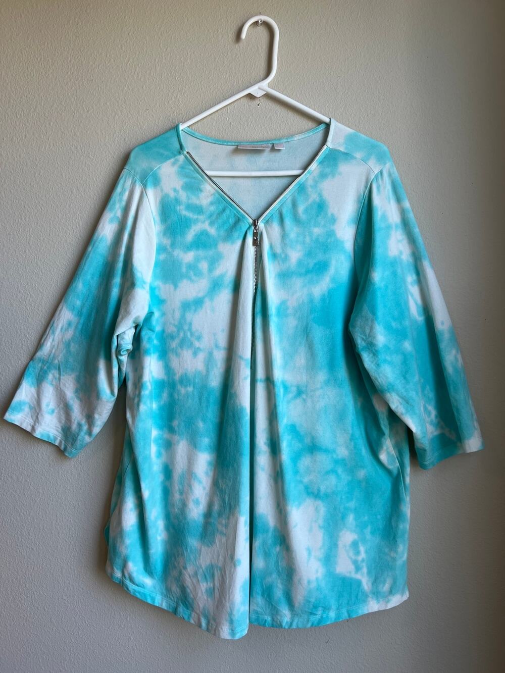 Belle by Kim Gravel Tie Dye 3/4 Sleeve Zipper V-Neck Knit Blouse Aqua Top 3X